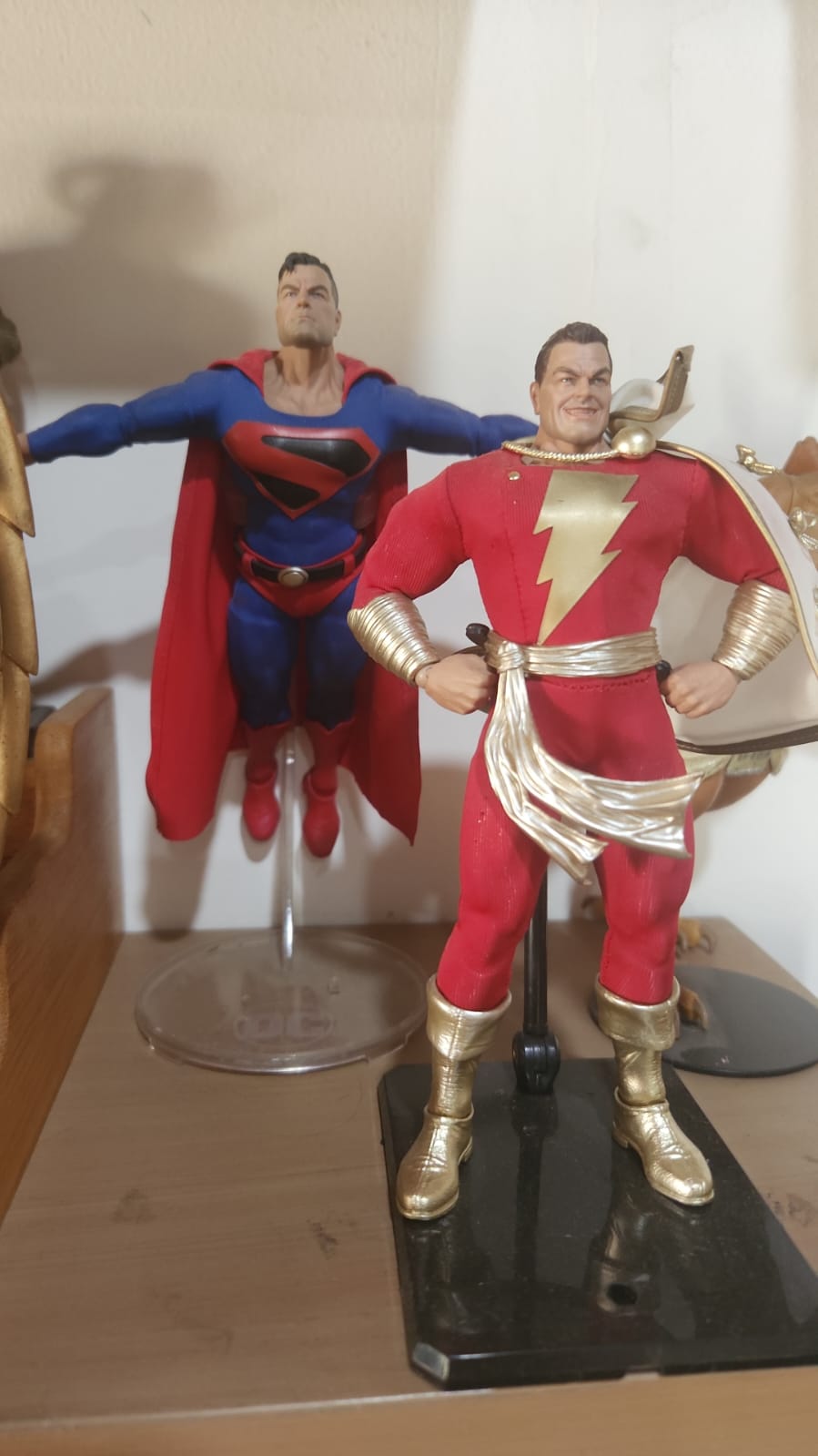 Gong Studio Kingdom Come Superman y Capitán Marvel